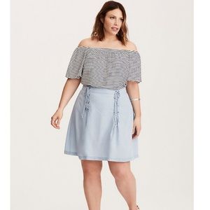 Torrid denim lace up skirt size 10 women